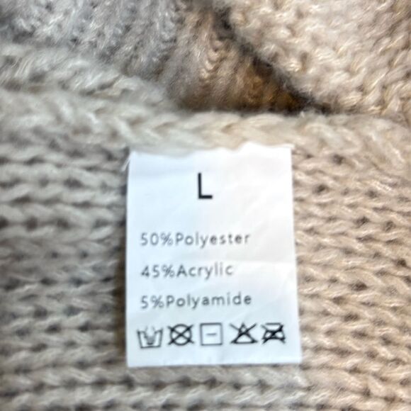 Cream Textured Knit V-Neck Sweater - Picture 2 of 5